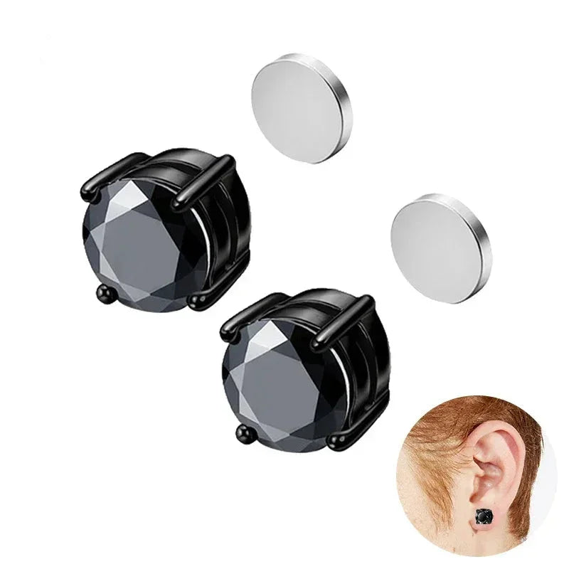 Schwarze Magnet-Ohrringe Set von Morivar, moderner Schmuck, getragen am Ohr, stilvolles Accessoire.