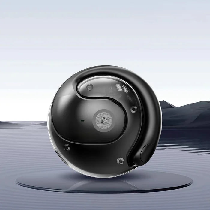 Morivar KI-Übersetzer Kopfhörer, modernes schwarzes Gadget, futuristisches Design vor Bergkulisse